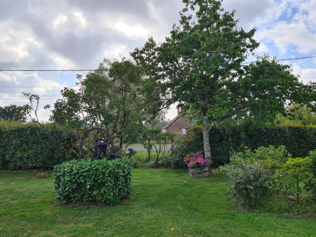 Bed and Breakfast La Fraise Chaumont-sur-Tharonne Exterior foto